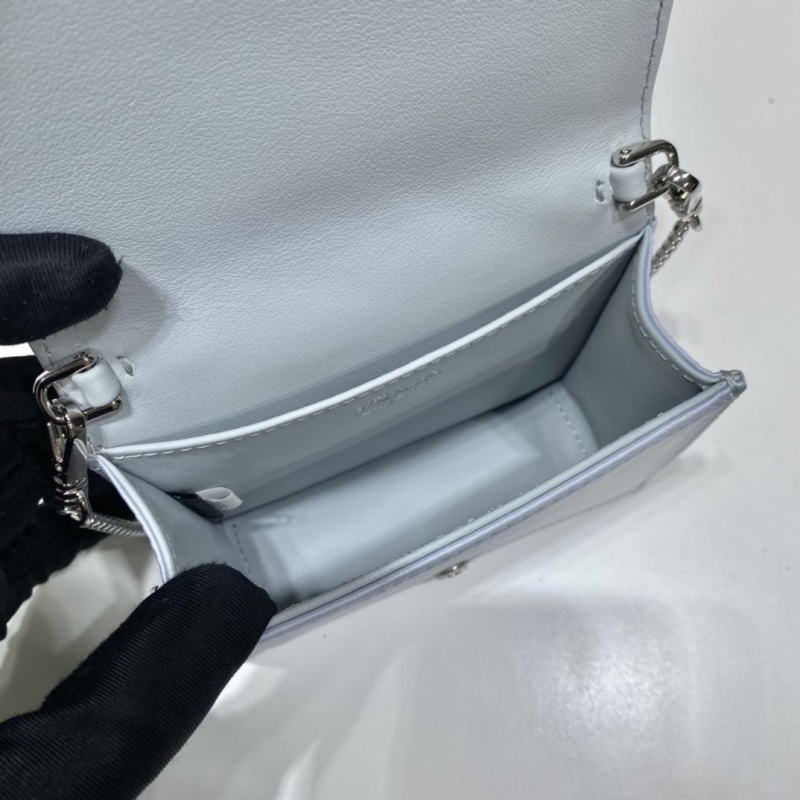 Pra*a waist chest packs